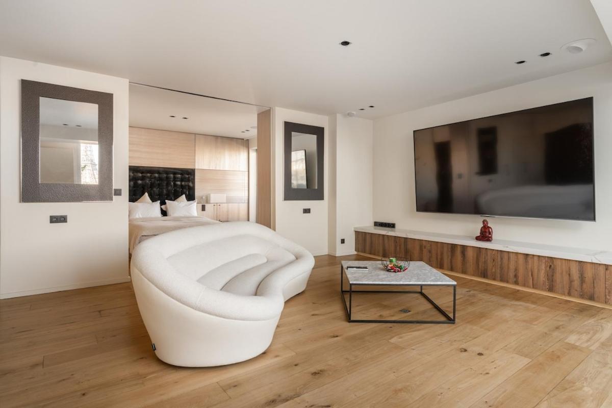 Splendide Rooftop Jacuzzi Tour Eiffel Ac Apartment Paris